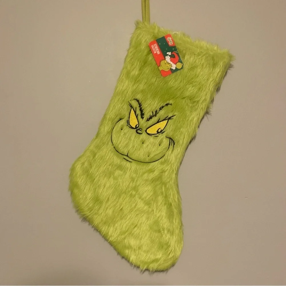 NWT. DR. SEUSS The Grinch 20” Furry Christmas Stocking